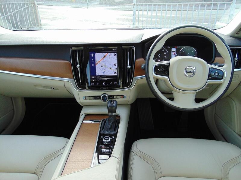 Used Volvo S90 2017 for sale - 77042363: Photo 8