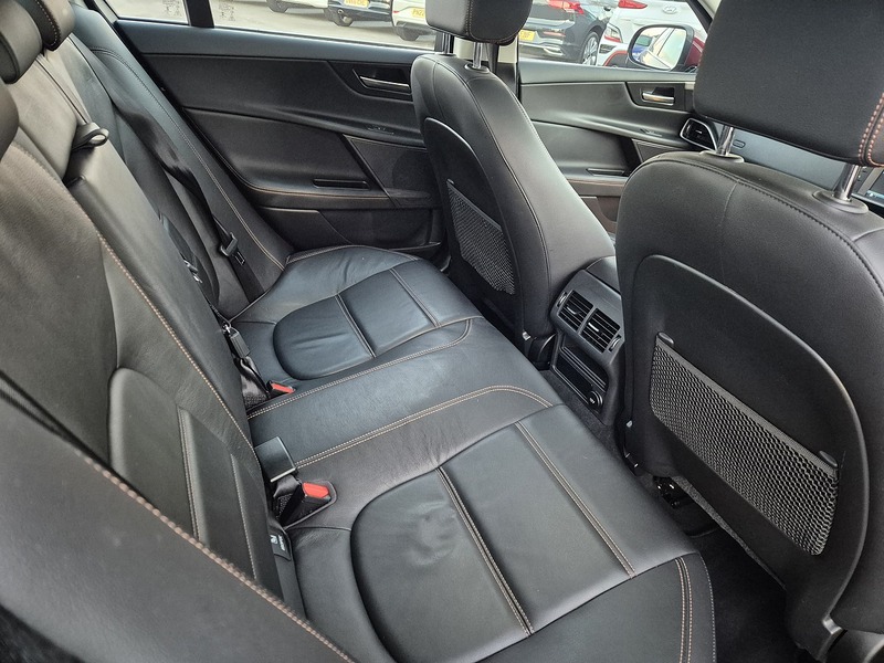 Used Jaguar XE 2017 for sale - 77042427: Photo 15