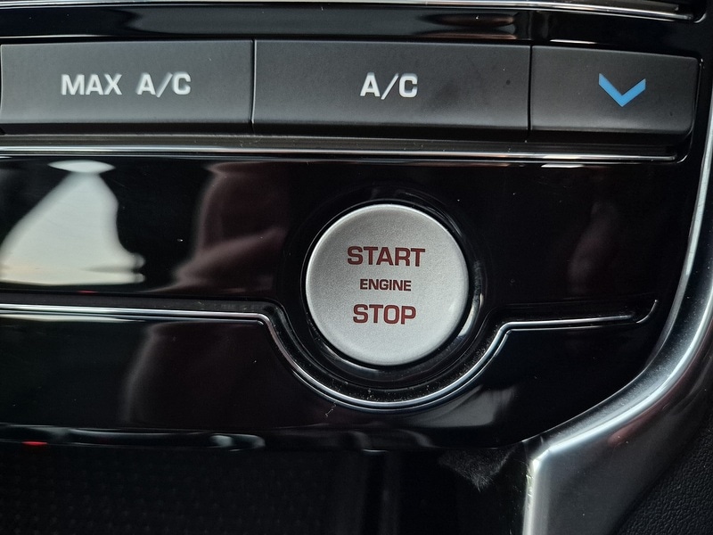 Used Jaguar XE 2017 for sale - 77042427: Photo 21