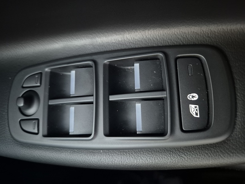 Used Jaguar XE 2017 for sale - 77042427: Photo 30