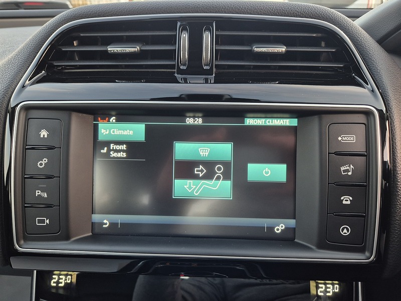 Used Jaguar XE 2017 for sale - 77042427: Photo 35