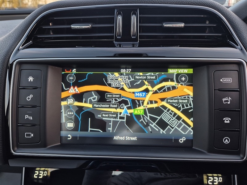 Used Jaguar XE 2017 for sale - 77042427: Photo 40