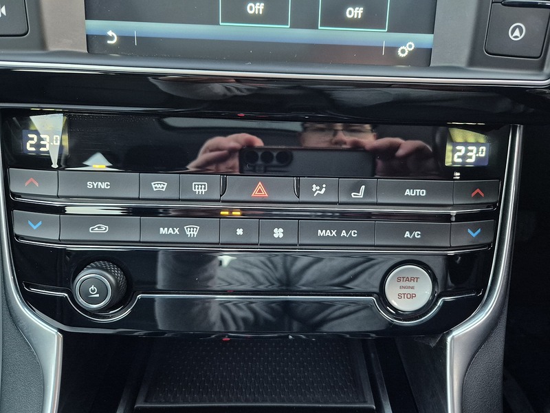 Used Jaguar XE 2017 for sale - 77042427: Photo 42