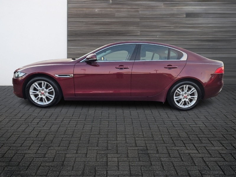 Used Jaguar XE 2017 for sale - 77042427: Photo 5
