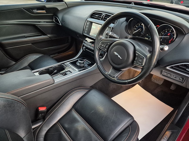 Used Jaguar XE 2017 for sale - 77042427: Photo 9