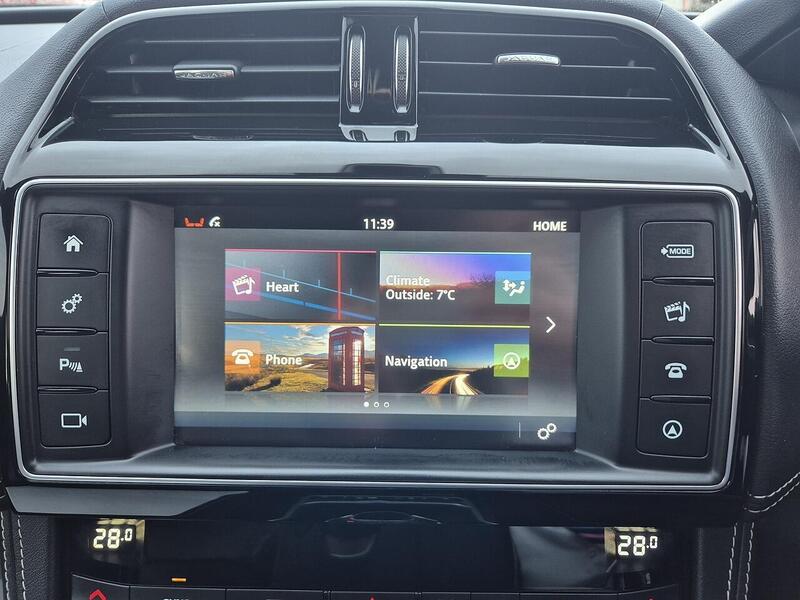 Used Jaguar F-Pace 2017 for sale - 77774266: Photo 26