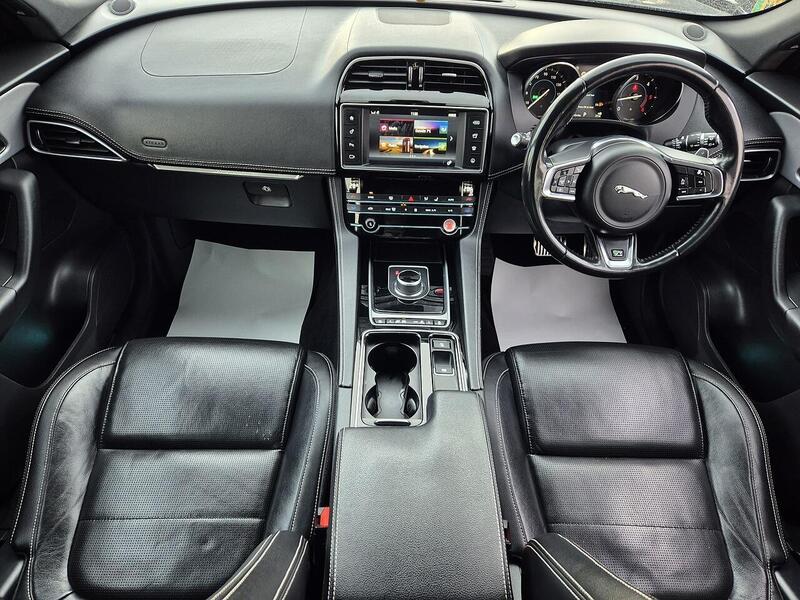 Used Jaguar F-Pace 2017 for sale - 77774266: Photo 9