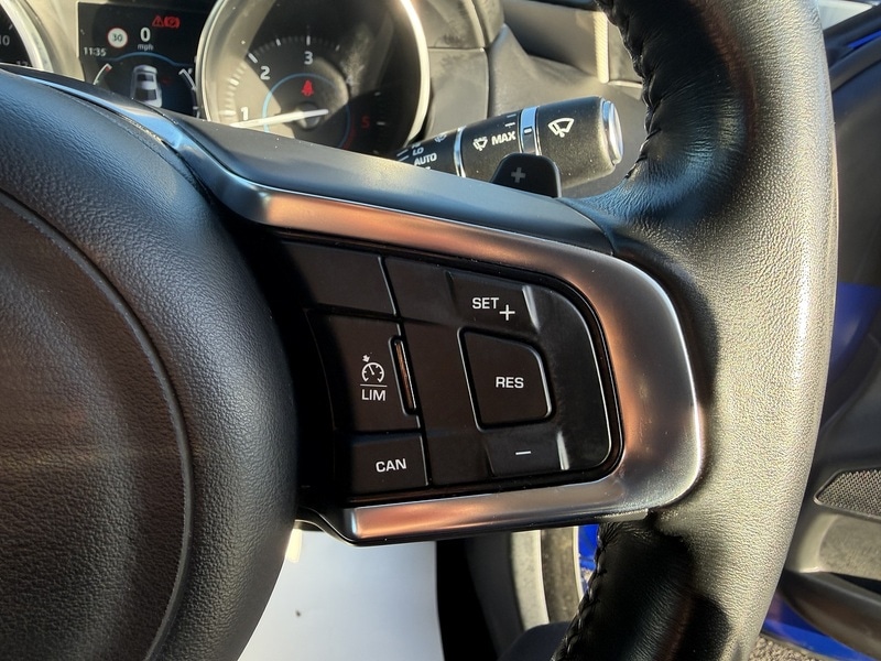 Used Jaguar XE 2018 for sale - 77042416: Photo 19