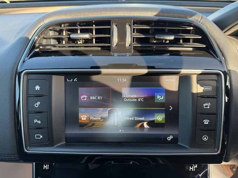 Used Jaguar XE 2018 for sale - 77042416: Photo 30