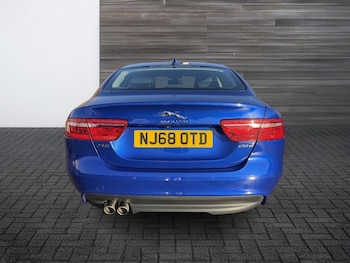 Used Jaguar XE 2018 for sale - 77042416: Photo