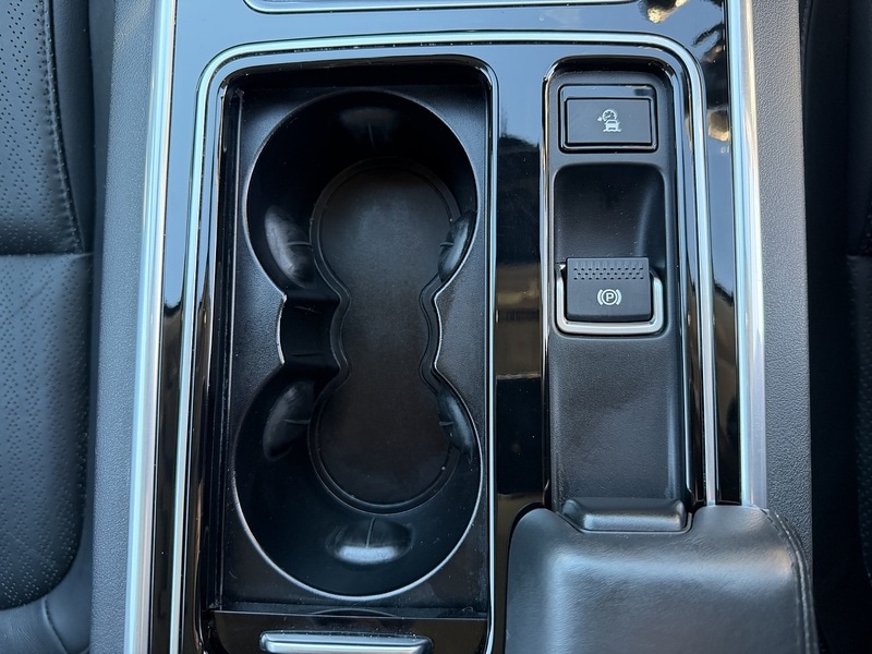 Used Jaguar XE 2018 for sale - 77042416: Photo 6