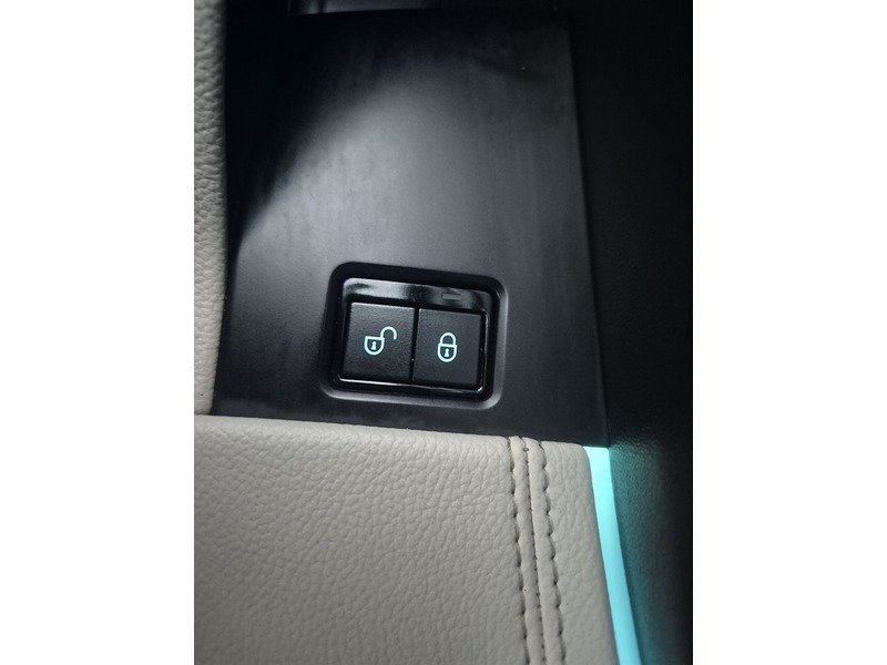 Used Jaguar F-Pace 2017 for sale - 77042424: Photo 27