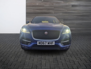 Used Jaguar F-Pace 2017 for sale - 77042424: Photo
