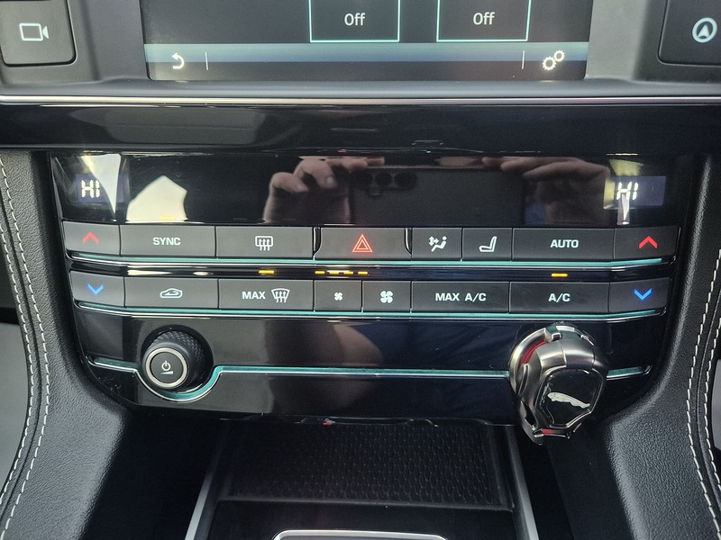 Used Jaguar F-Pace 2017 for sale - 77042424: Photo 31