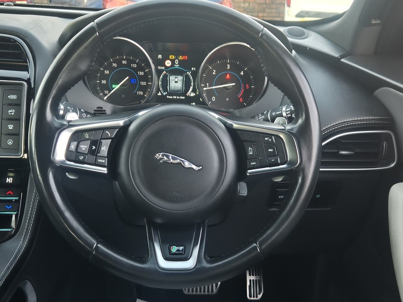 Used Jaguar F-Pace 2017 for sale - 77042424: Photo 40