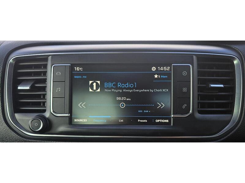 Used Peugeot Traveller 2017 for sale - 77781112: Photo 26