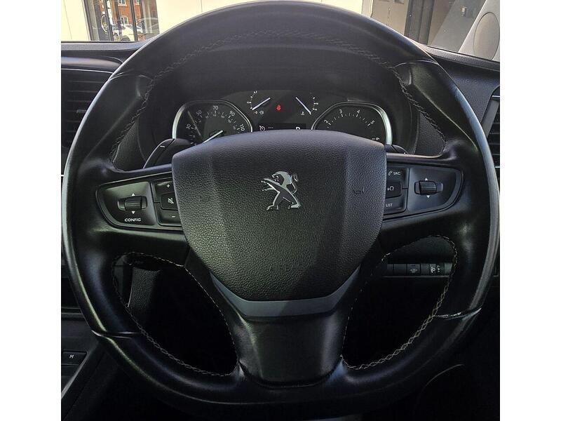 Used Peugeot Traveller 2017 for sale - 77781112: Photo 32