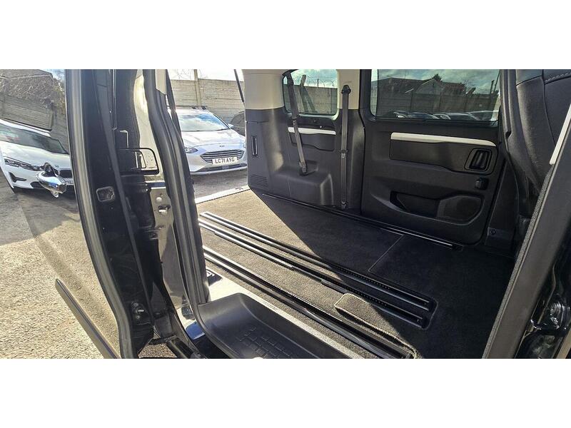 Used Peugeot Traveller 2017 for sale - 77781112: Photo 43