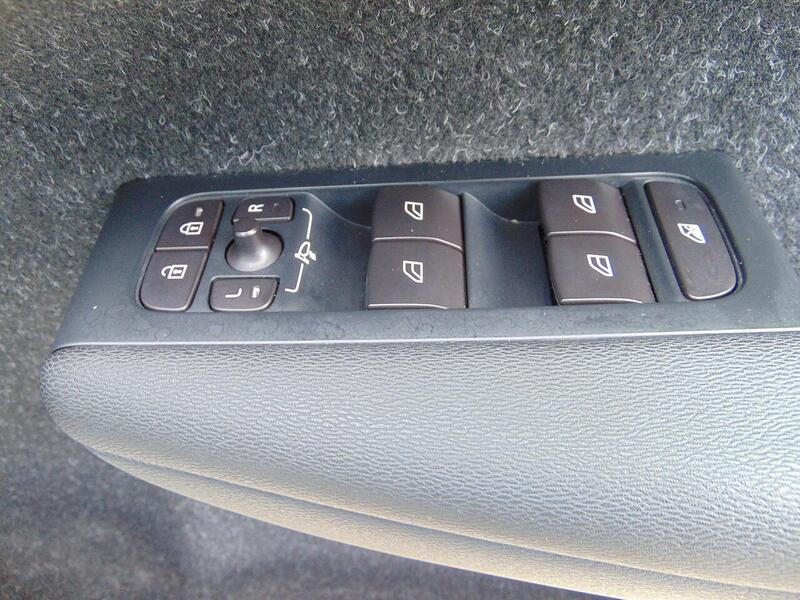 Used Volvo XC40 2018 for sale - 77622005: Photo 25