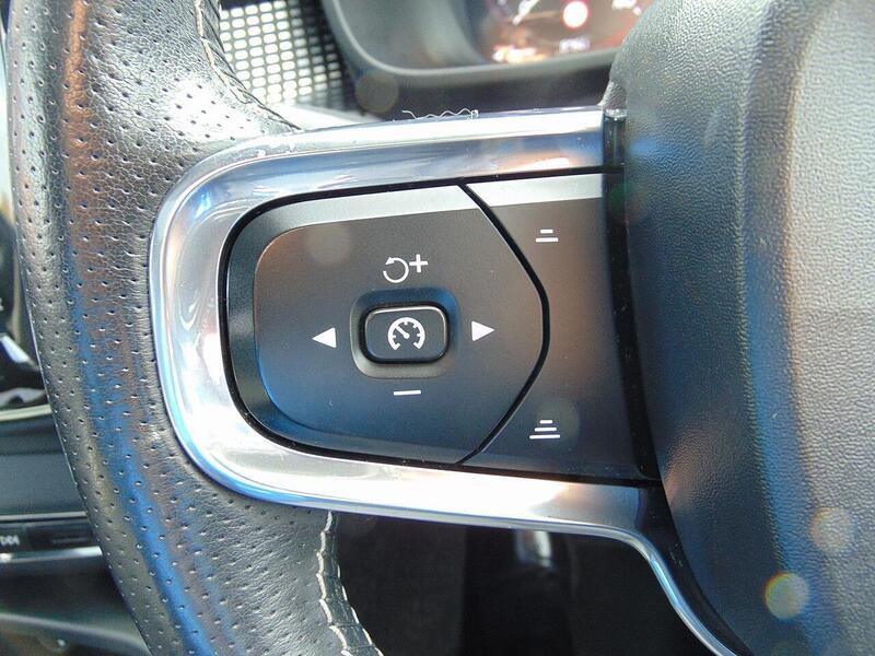 Used Volvo XC40 2018 for sale - 77622005: Photo 29