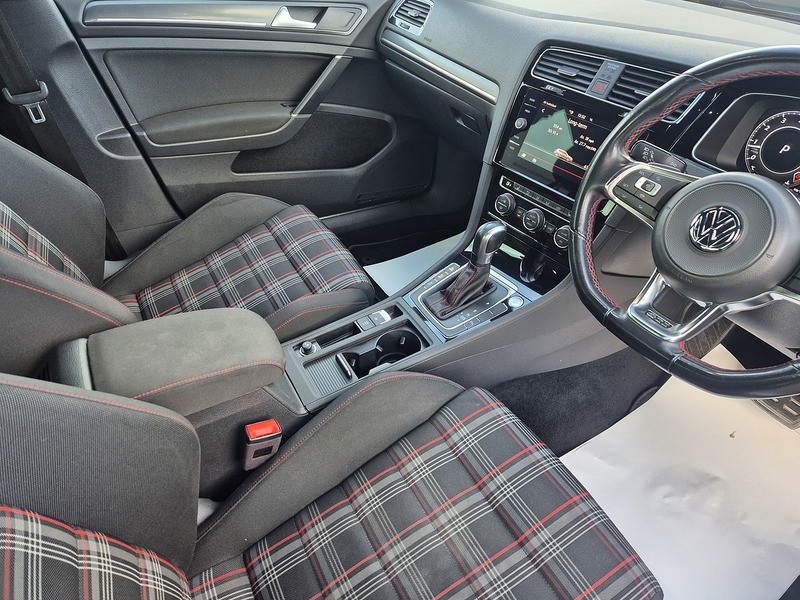 Used Volkswagen Golf 2020 for sale - 77233462: Photo 11