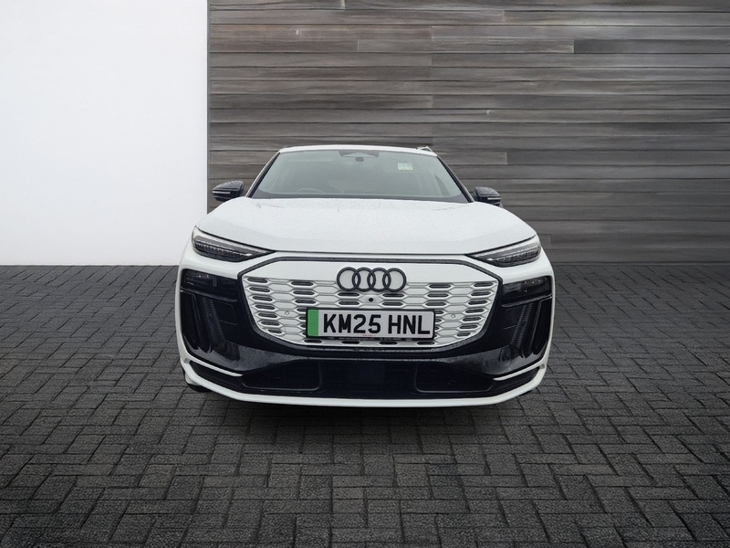 Used Audi Q6 e-tron 2025 for sale - 77416772: Photo 2