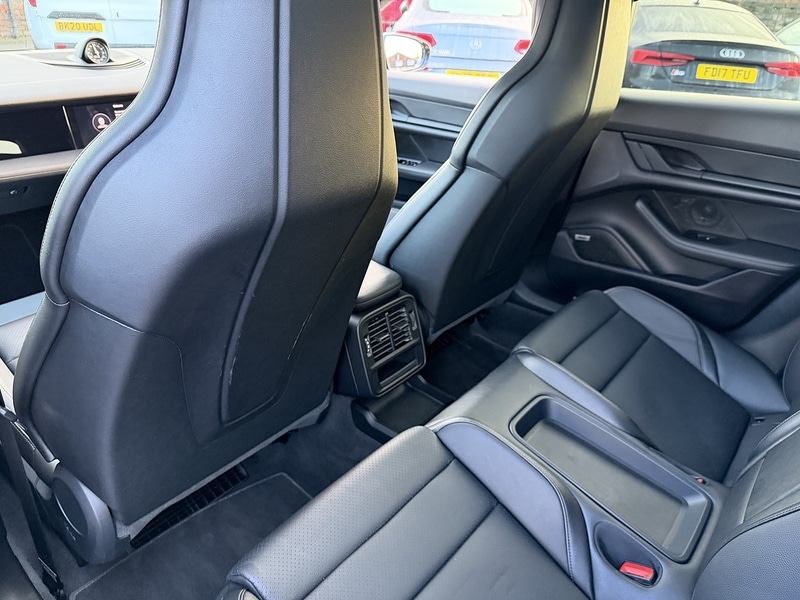 Used Porsche Taycan 2021 for sale - 77042409: Photo 12