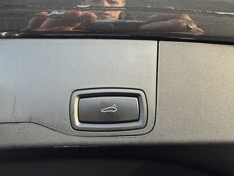 Used Porsche Taycan 2021 for sale - 77042409: Photo 16