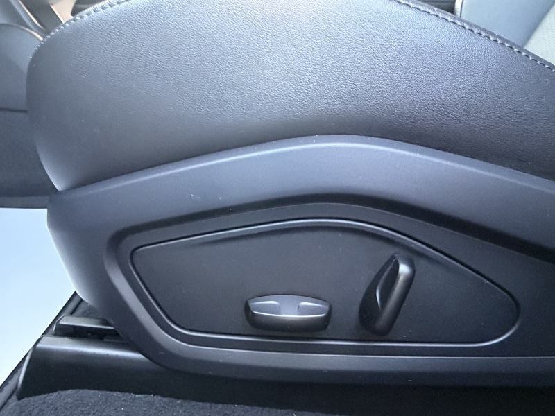 Used Porsche Taycan 2021 for sale - 77042409: Photo 19