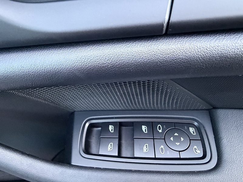 Used Porsche Taycan 2021 for sale - 77042409: Photo 23