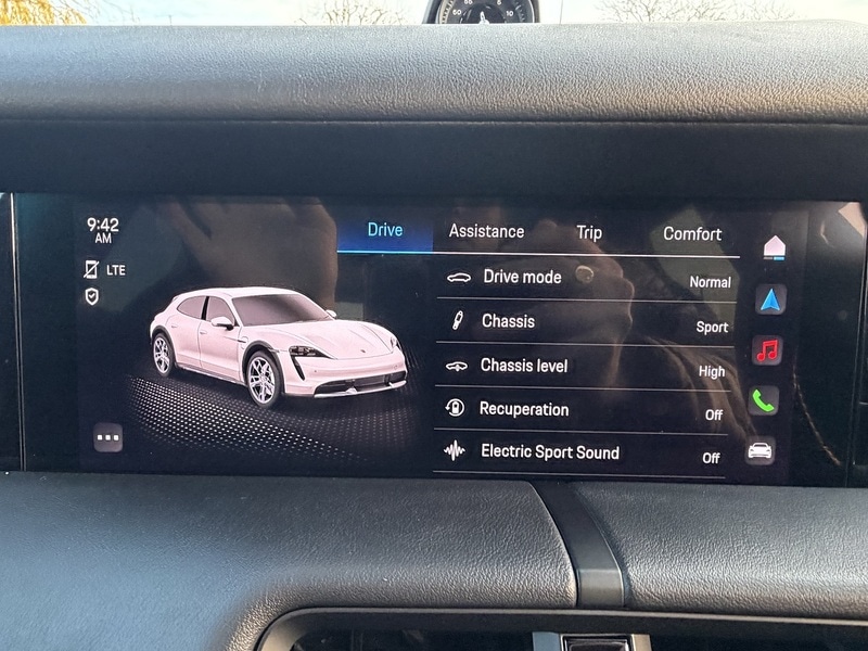 Used Porsche Taycan 2021 for sale - 77042409: Photo 30