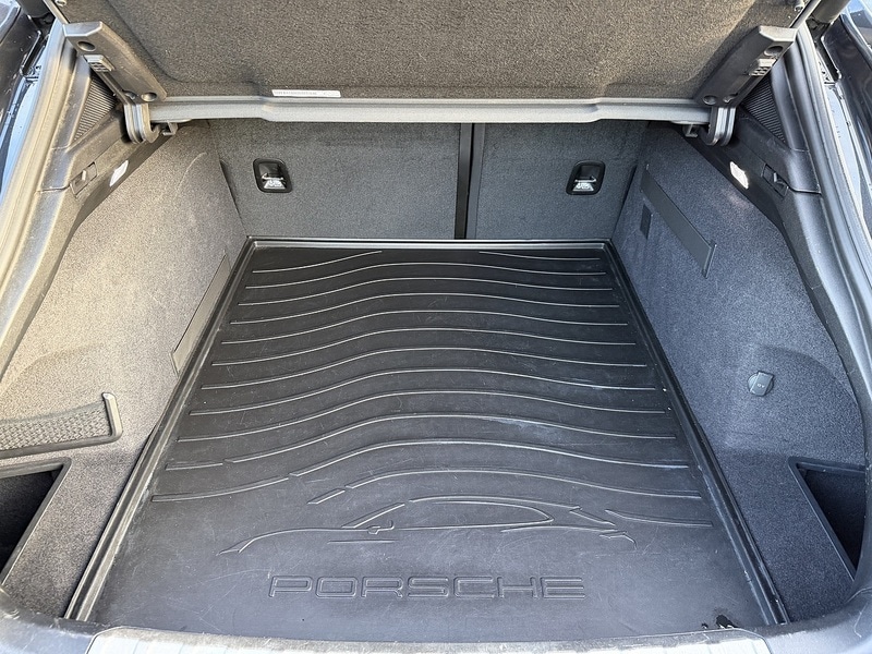 Used Porsche Taycan 2021 for sale - 77042409: Photo 34