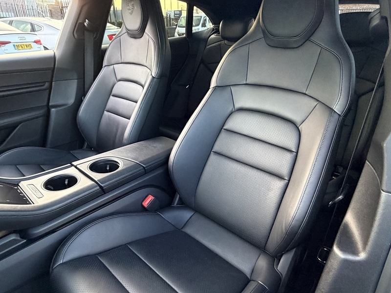 Used Porsche Taycan 2021 for sale - 77042409: Photo 36