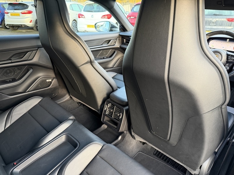 Used Porsche Taycan 2021 for sale - 77042409: Photo 41