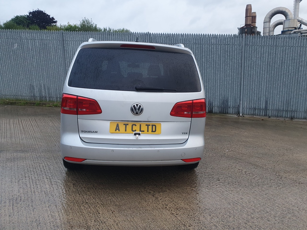 Used Volkswagen Touran 2011 for sale - 77662306: Photo 7