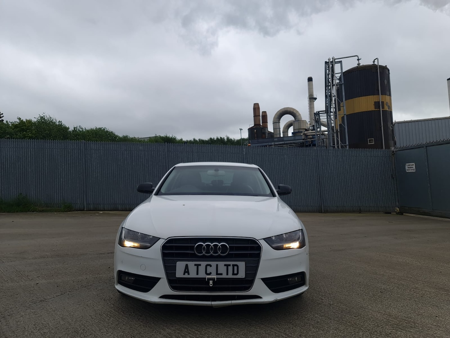 Used Audi A4 2013 for sale - 77159984: Photo 2