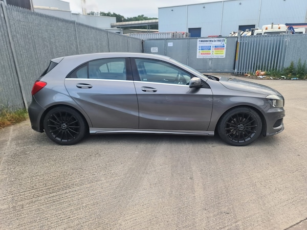 Used Mercedes-Benz A-Class 2014 for sale - 75058294: Photo 4