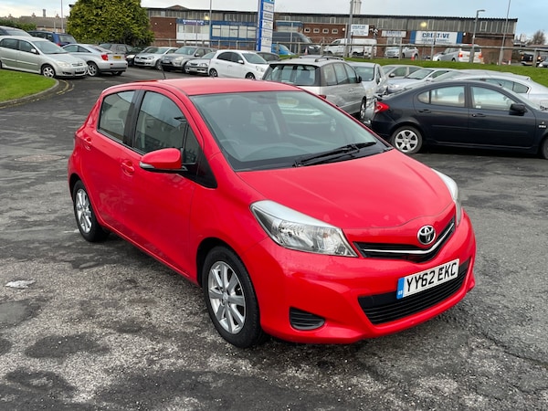 Used Toyota Yaris 2013 for sale - 73135504: Photo 1