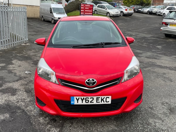 Used Toyota Yaris 2013 for sale - 73135504: Photo 2