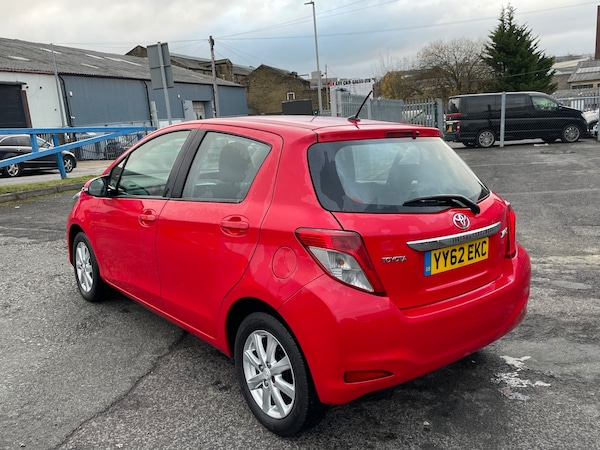 Used Toyota Yaris 2013 for sale - 73135504: Photo 4
