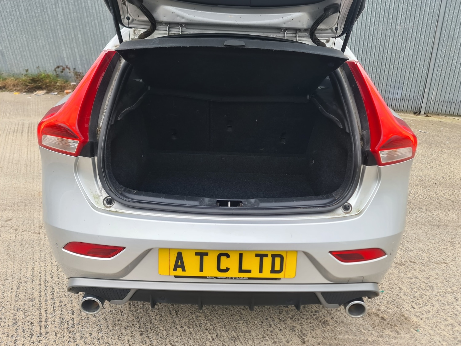 Used Volvo V40 2018 for sale - 77160017: Photo 11