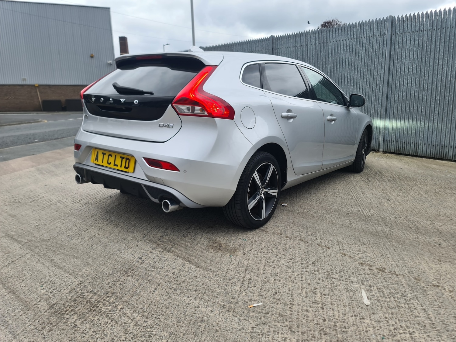 Used Volvo V40 2018 for sale - 77160017: Photo 7