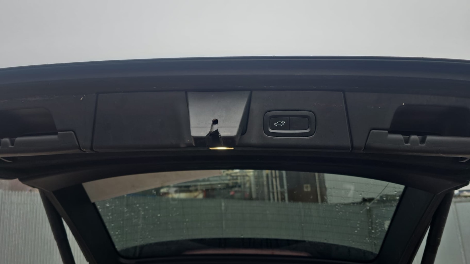 Used Volvo V90 2017 for sale - 77271924: Photo 16