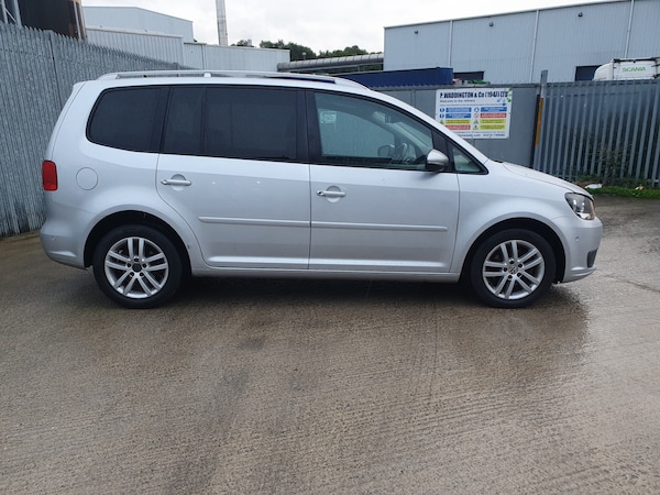 Used Volkswagen Touran 2011 for sale - 73657425: Photo 8