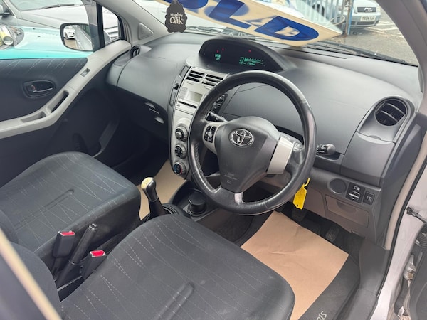 Used Toyota Yaris 2006 for sale - 75604487: Photo 10