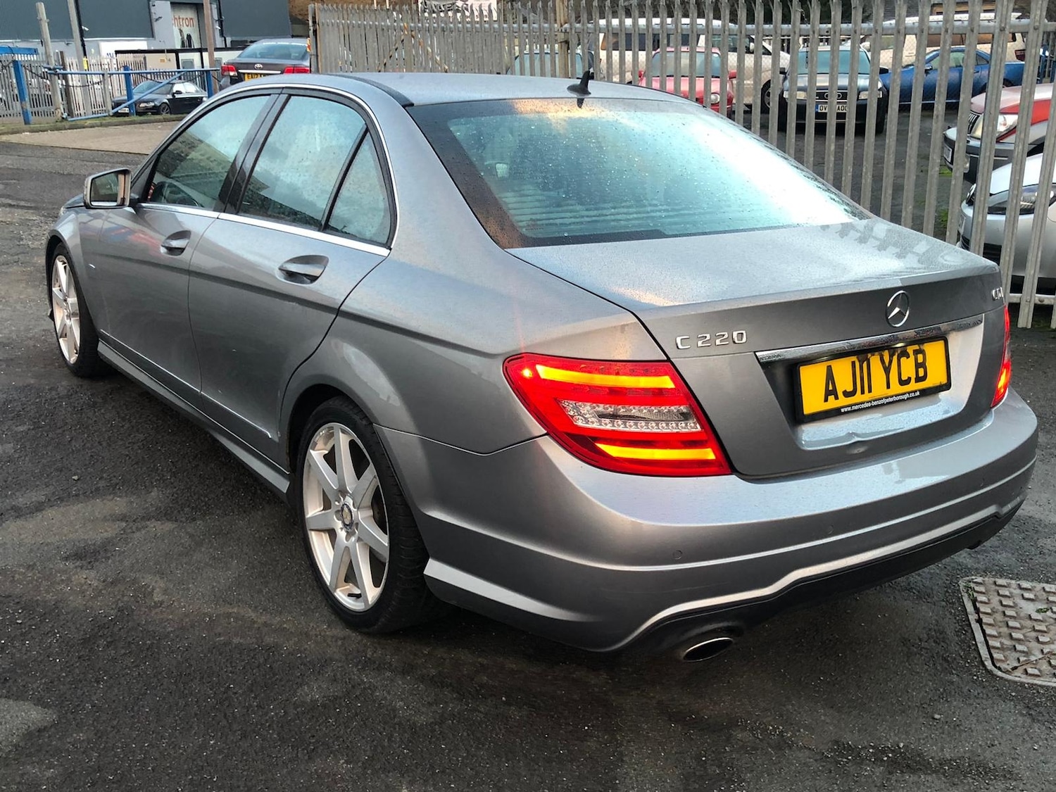 Used Mercedes-Benz C Class 2011 for sale - 77162124: Photo 4