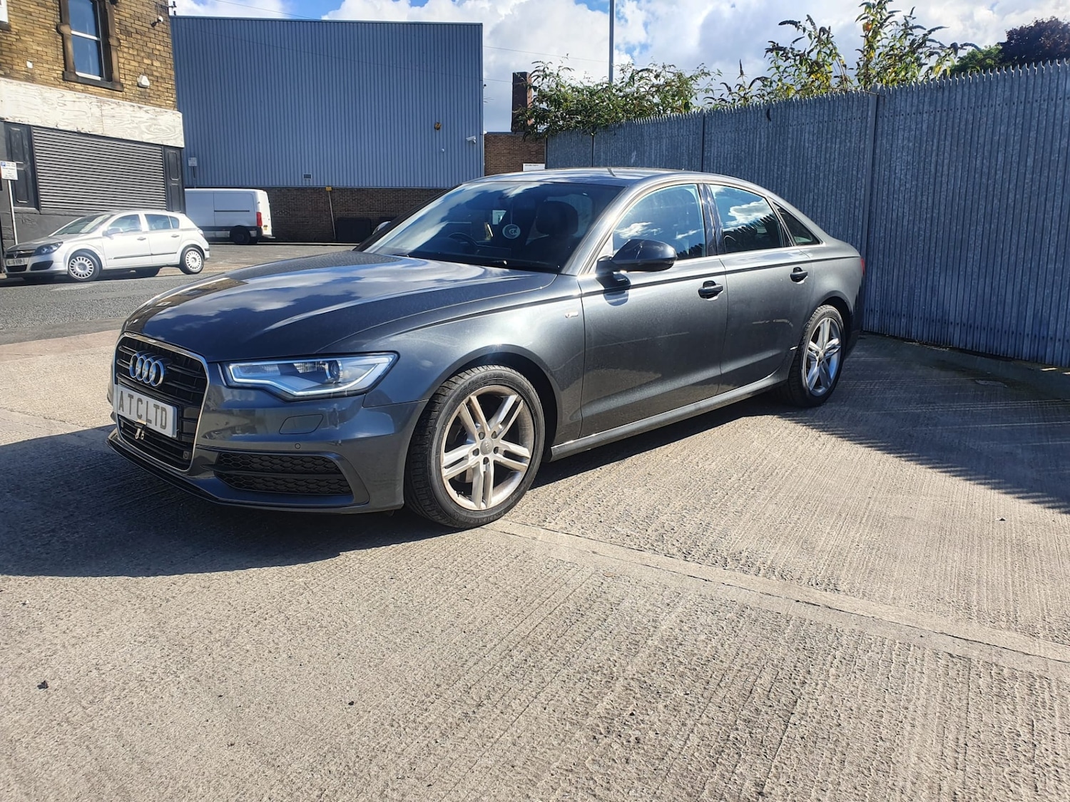 Used Audi A6 2014 for sale - 77160010: Photo 2