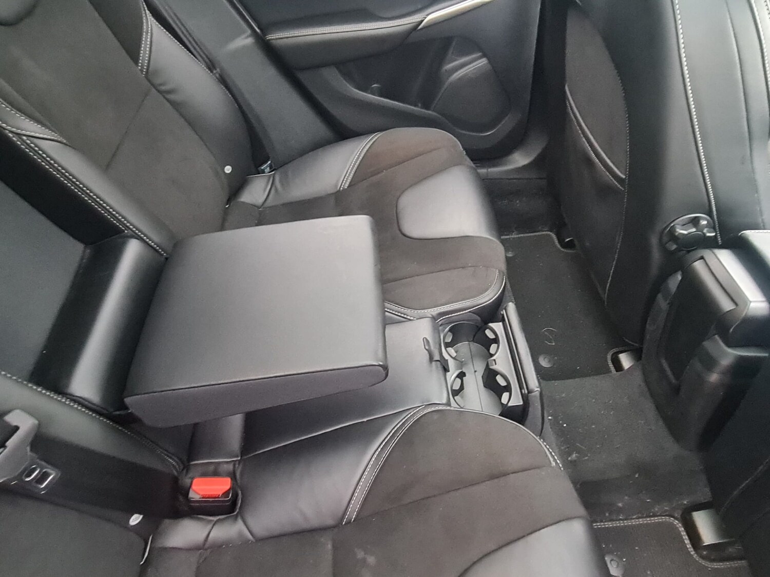 Used Volvo V40 2018 for sale - 73103961: Photo 28