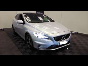 Used Volvo V40 2018 for sale - 73103961: Photo