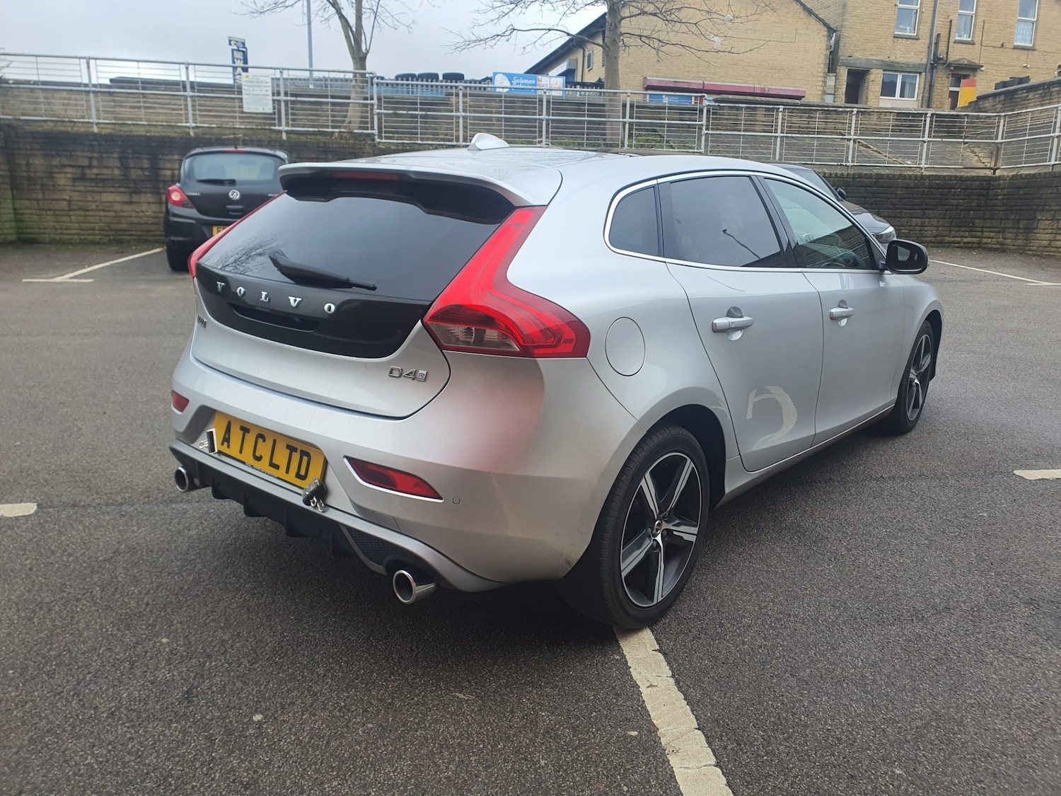 Used Volvo V40 2018 for sale - 73103961: Photo 39